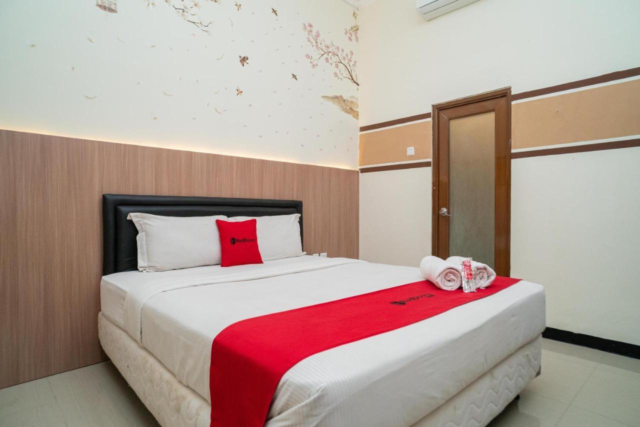 Reddoorz Syariah Near Marvel City Mall 2 Surabaya Luaran gambar