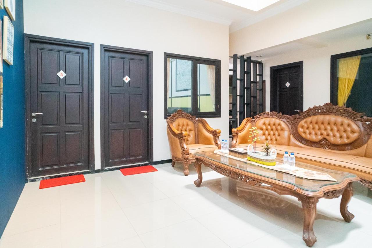 Reddoorz Syariah Near Marvel City Mall 2 Surabaya Luaran gambar