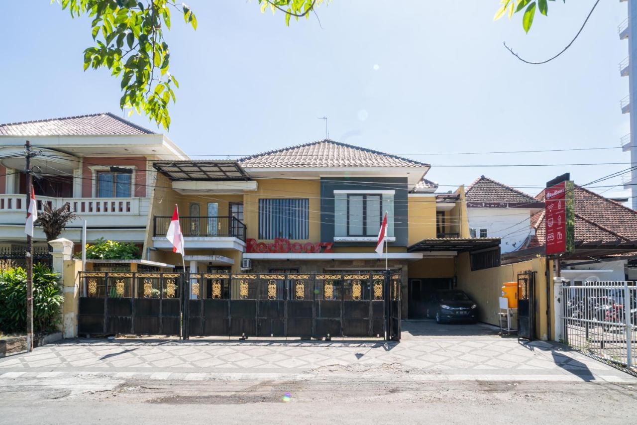 Reddoorz Syariah Near Marvel City Mall 2 Surabaya Luaran gambar